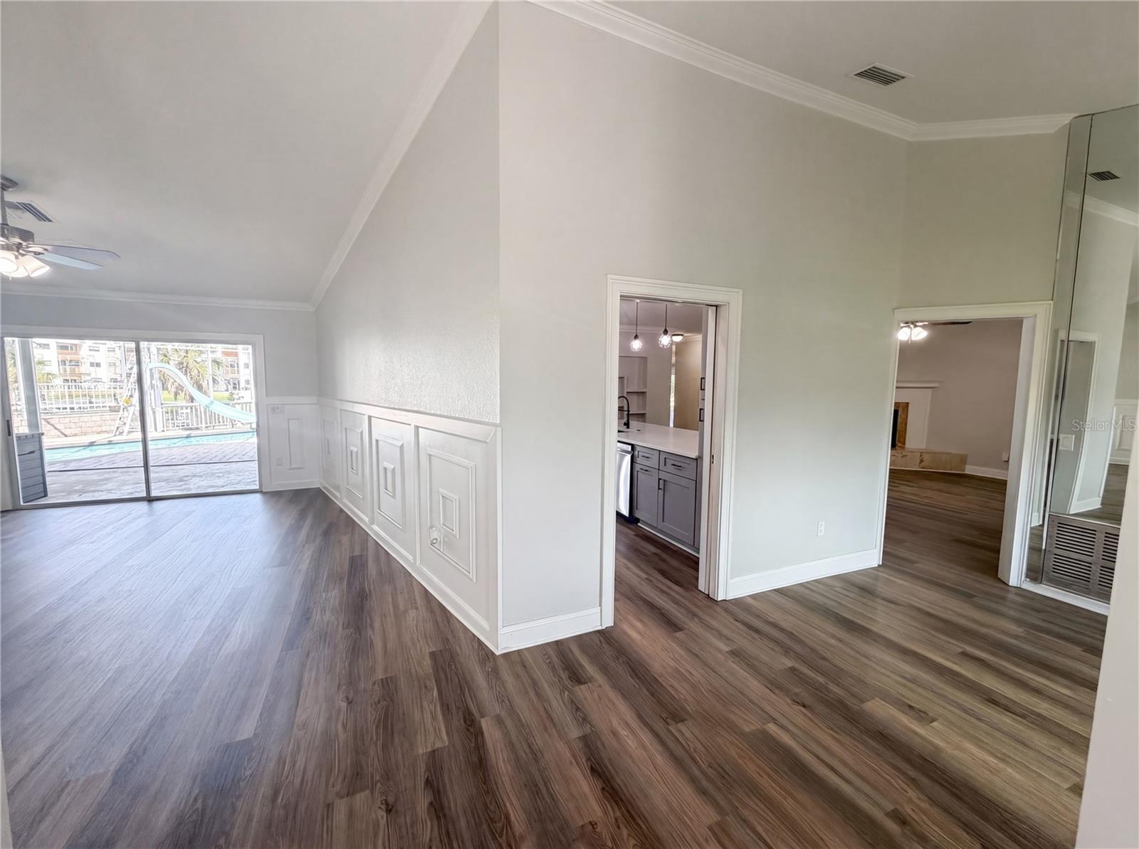 EXECUTIVE ESTATES - Residential