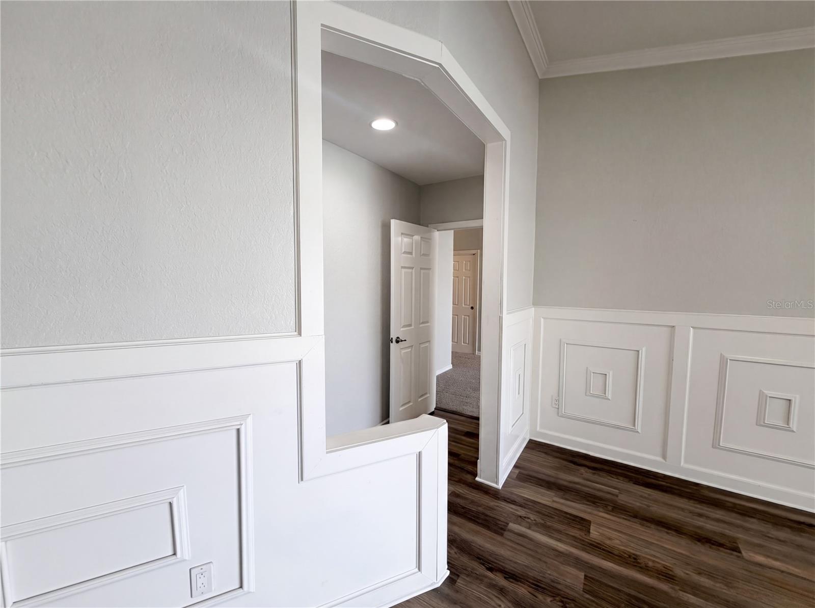 EXECUTIVE ESTATES - Residential