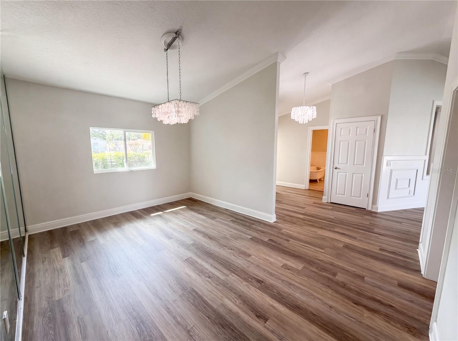 EXECUTIVE ESTATES - Residential