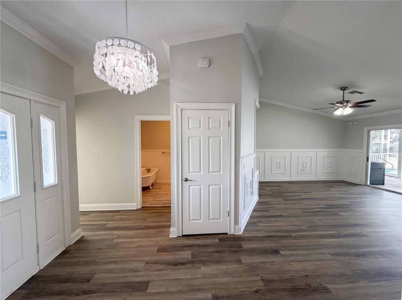 EXECUTIVE ESTATES - Residential