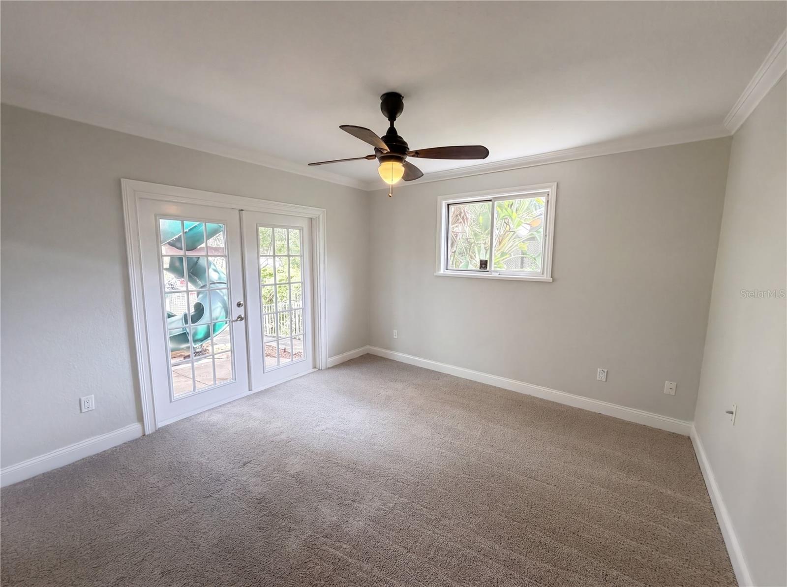 EXECUTIVE ESTATES - Residential