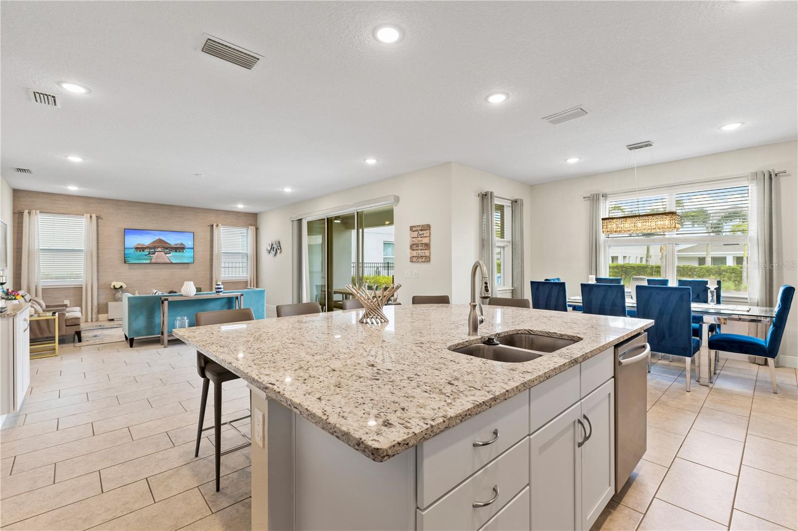 REUNION WEST PH 4 - Residential Lease