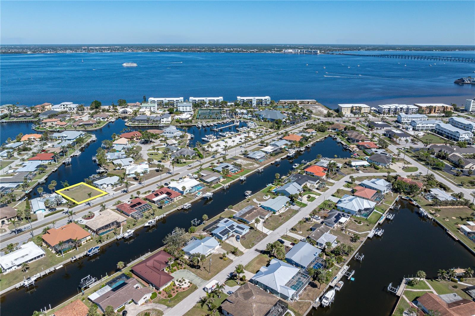 PUNTA GORDA ISLES SEC 01 AMD - Land