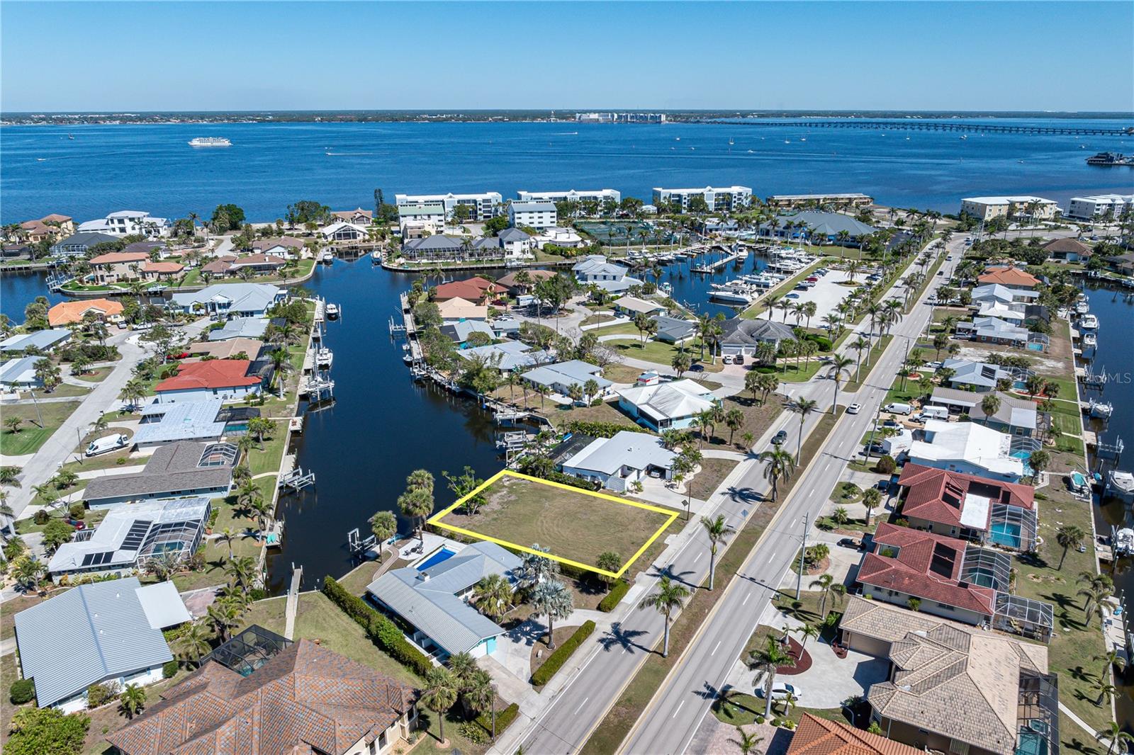 PUNTA GORDA ISLES SEC 01 AMD - Land