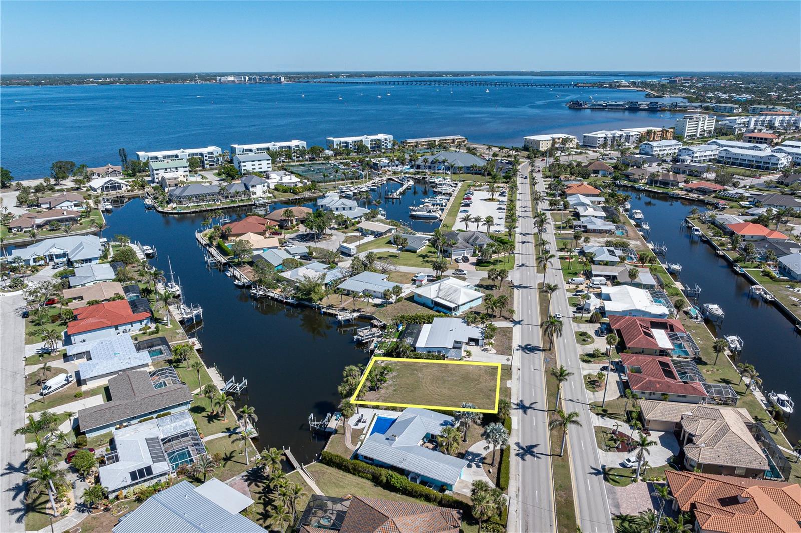 PUNTA GORDA ISLES SEC 01 AMD - Land