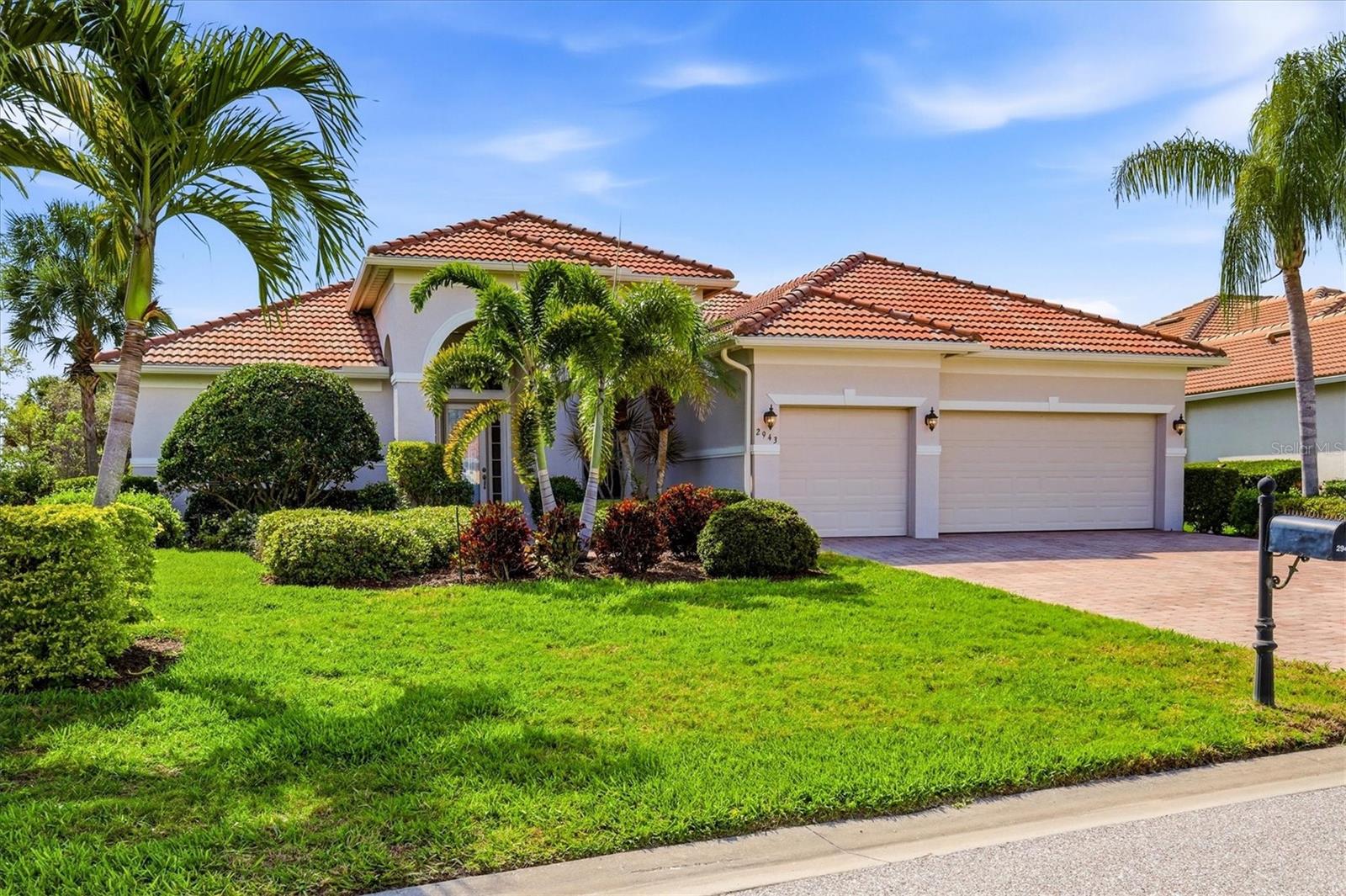 RIVERWOOD - Residential