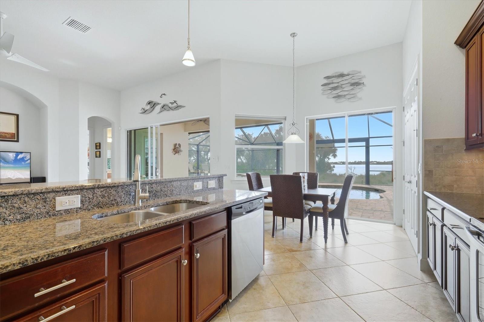 RIVERWOOD - Residential