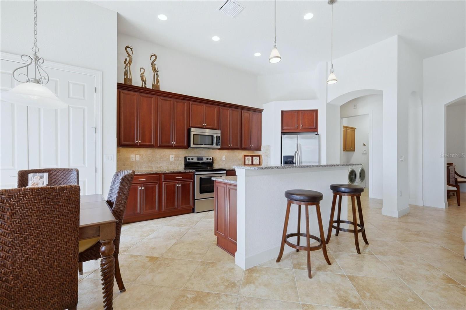 RIVERWOOD - Residential