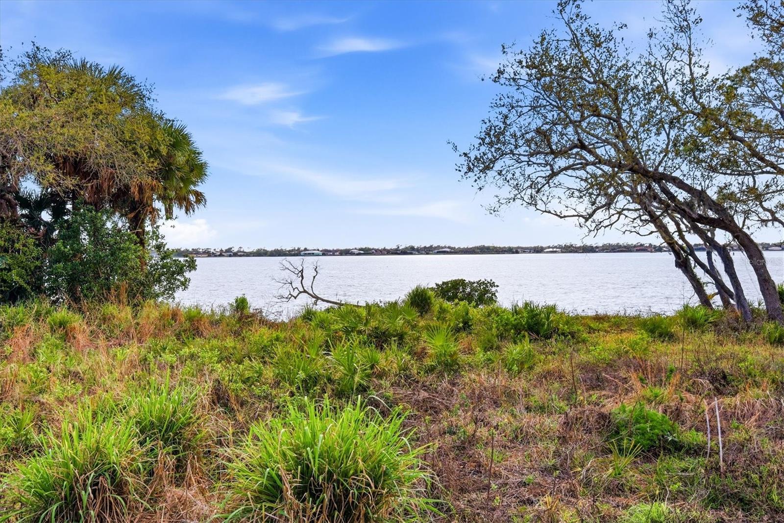 RIVERWOOD - Residential