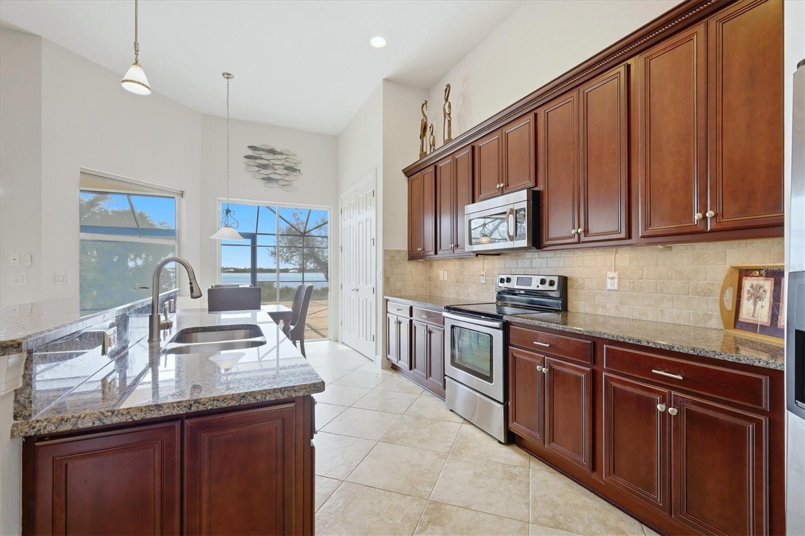 RIVERWOOD - Residential