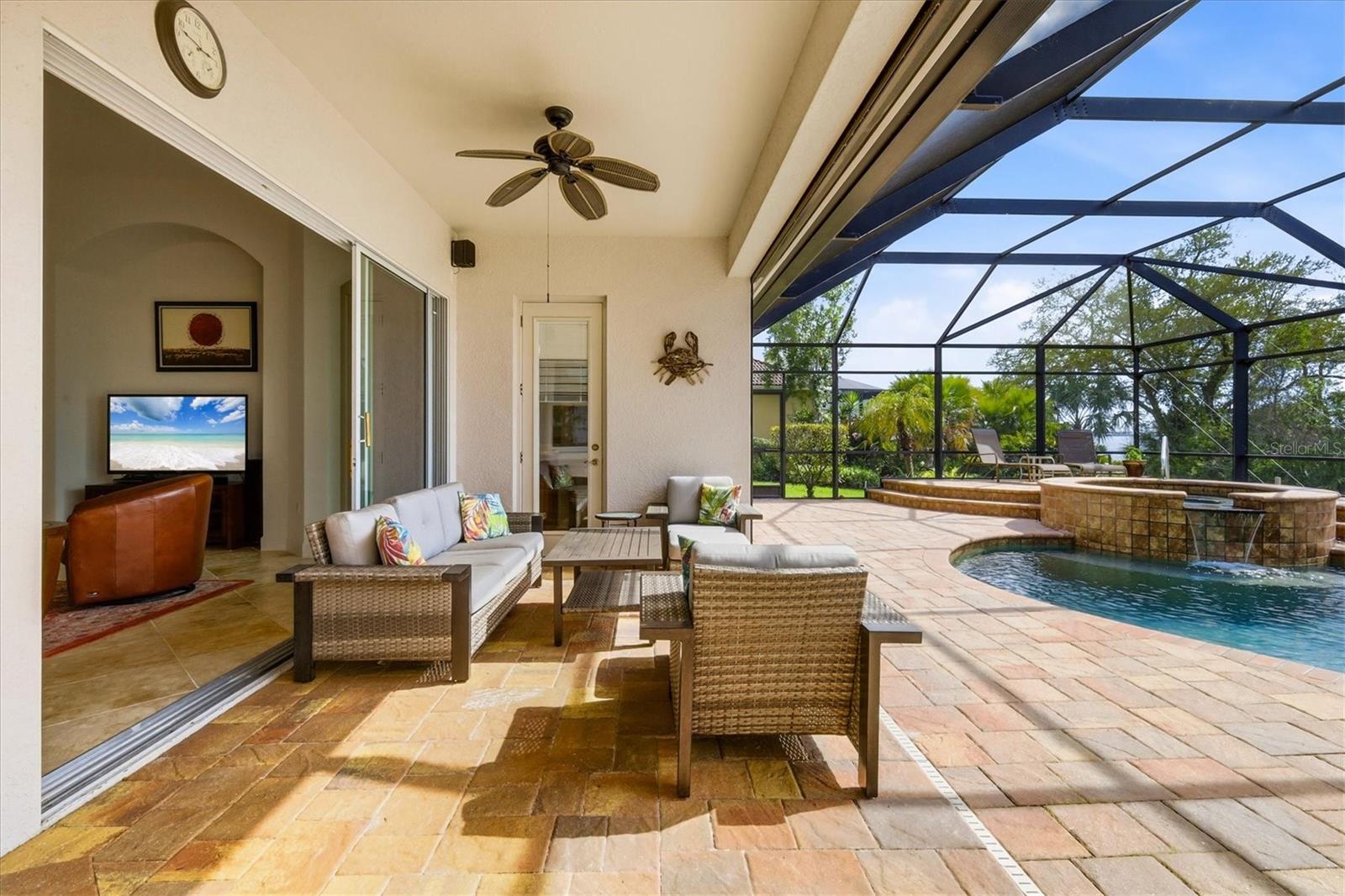 RIVERWOOD - Residential