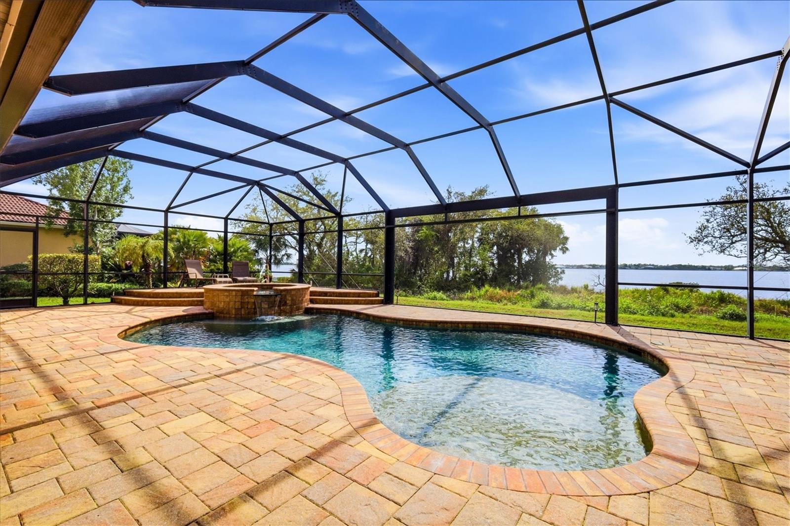 RIVERWOOD - Residential