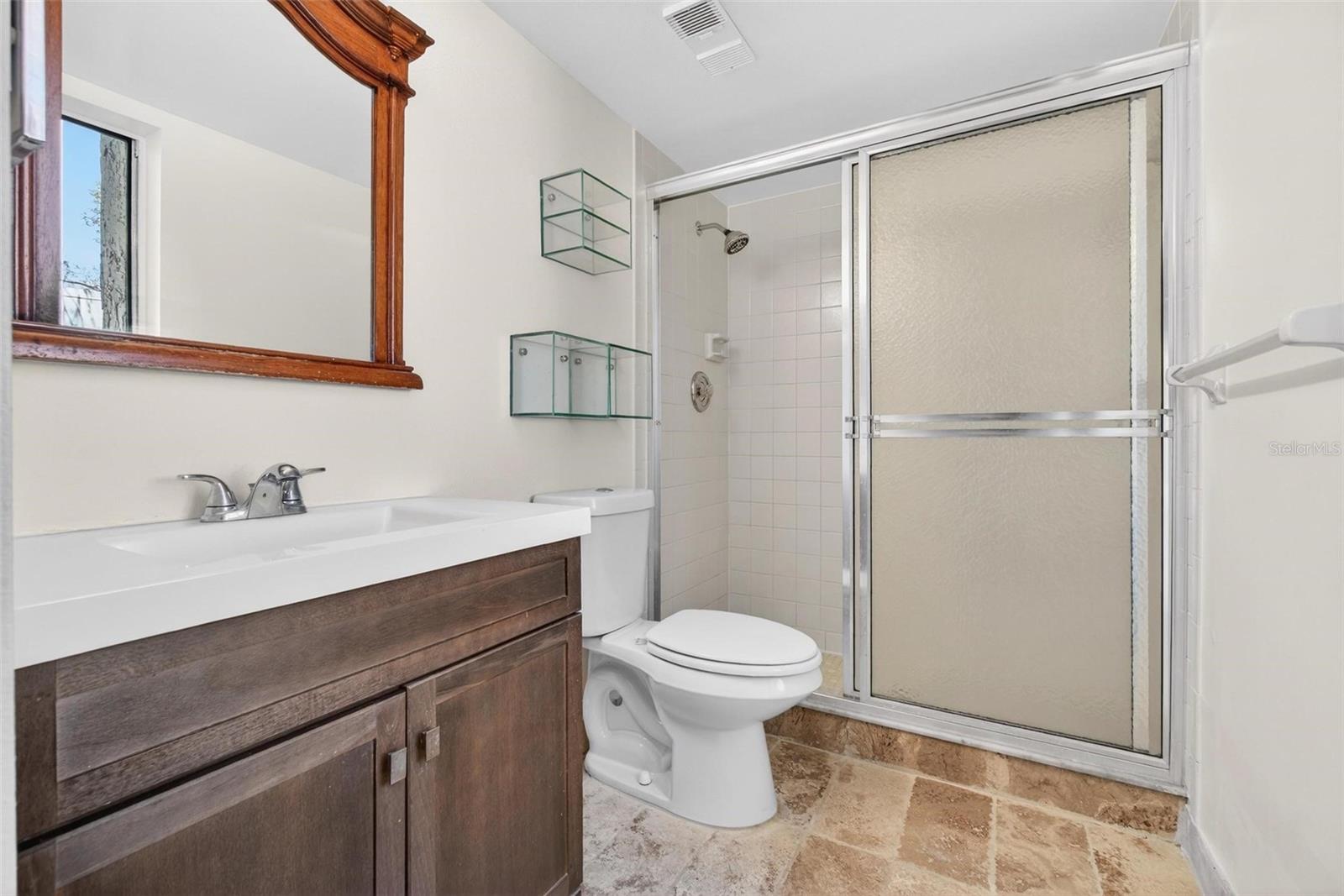 LAKE TARPON SAIL & TENNIS CLUB - Residential