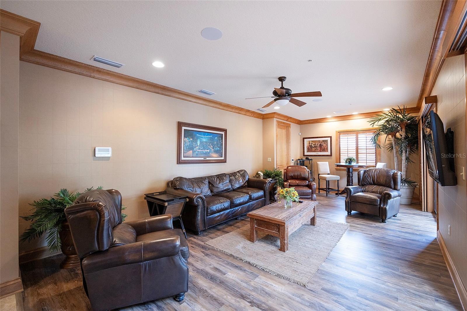 DESTINATION DAYTONA BLDG 01 - Residential