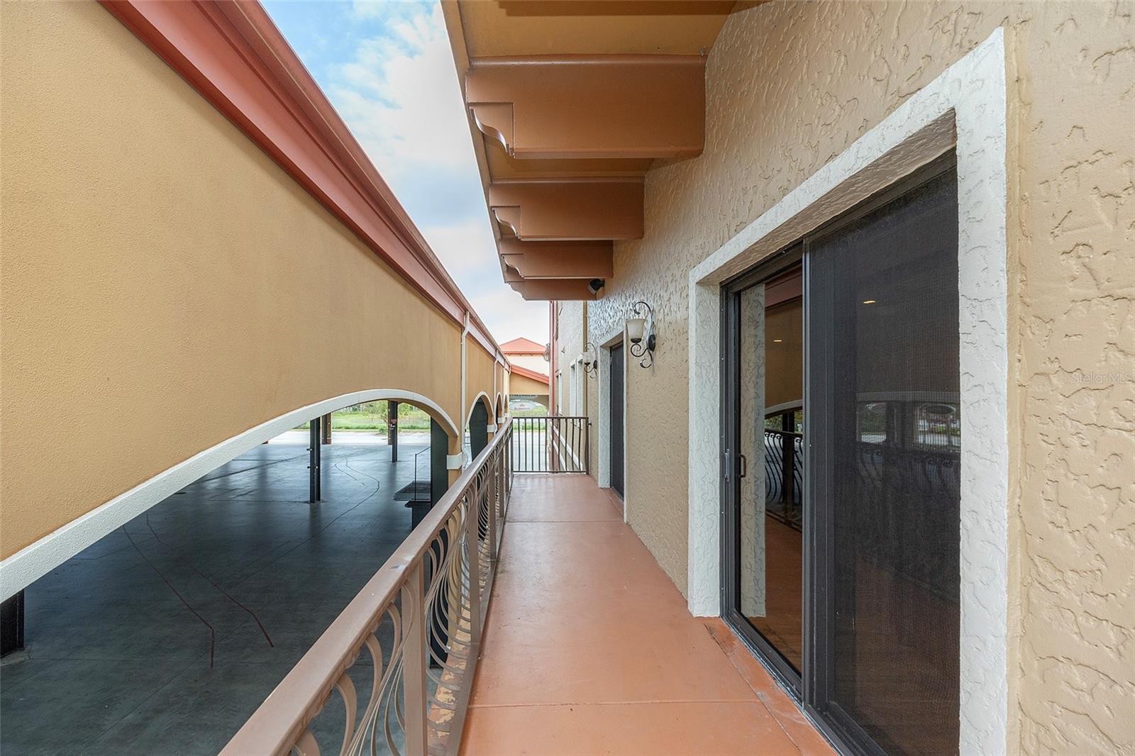 DESTINATION DAYTONA BLDG 01 - Residential