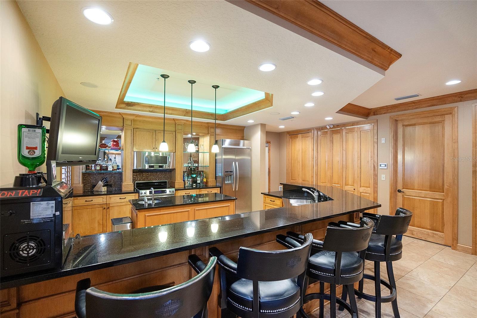 DESTINATION DAYTONA BLDG 01 - Residential