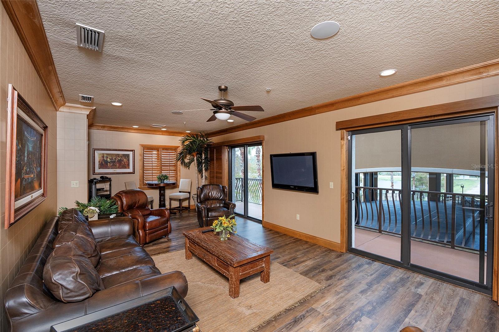 DESTINATION DAYTONA BLDG 01 - Residential