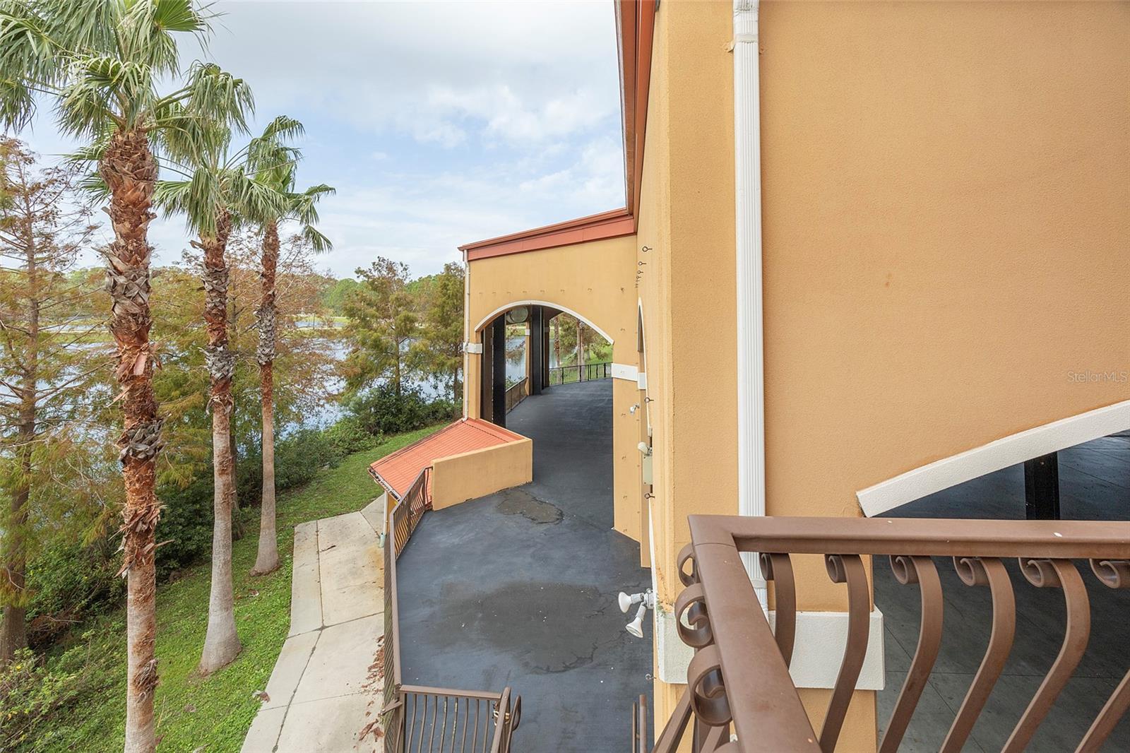 DESTINATION DAYTONA BLDG 01 - Residential