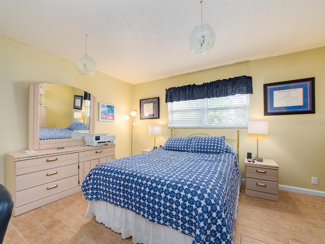 BOCA CIEGA RIDGE 5TH ADD UNIT THREE - Residential