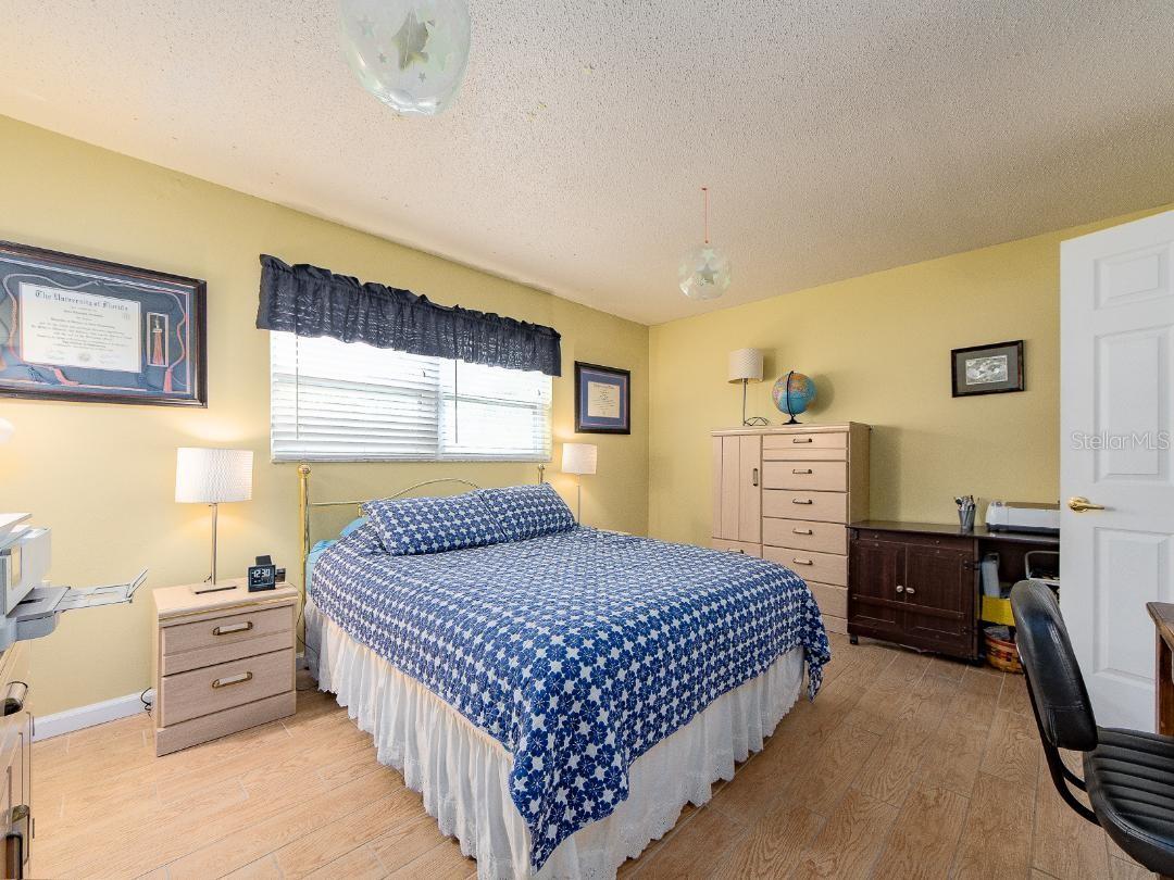 BOCA CIEGA RIDGE 5TH ADD UNIT THREE - Residential
