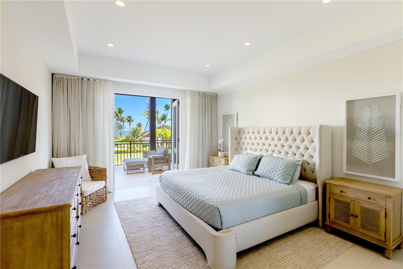 LAS VENTANAS II CONDOMINIUM - Residential