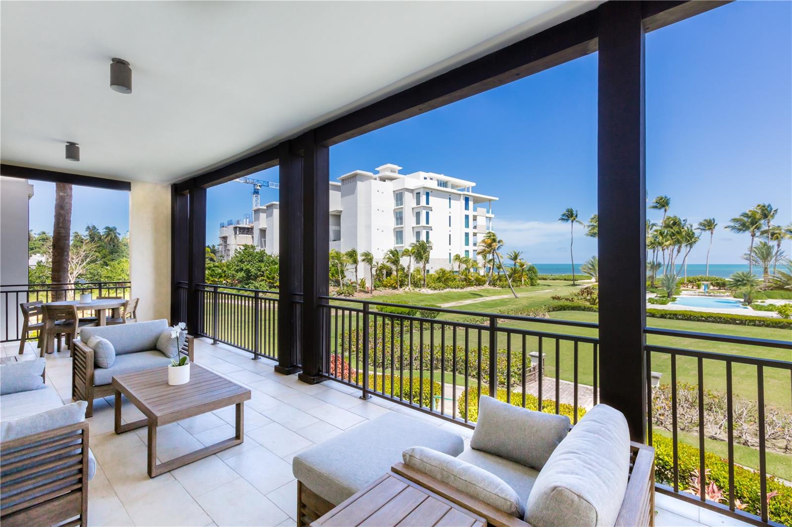 LAS VENTANAS II CONDOMINIUM - Residential