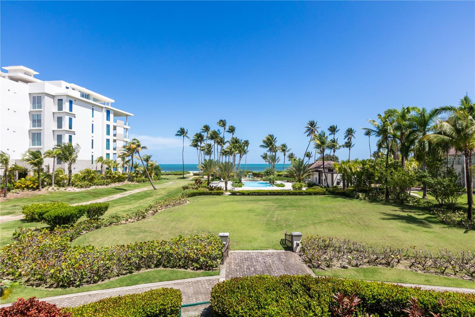 LAS VENTANAS II CONDOMINIUM - Residential