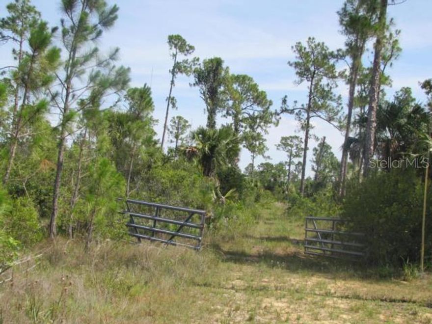 Prime 19.5-Acre Residential Development Opportunity Near Babcock Ranch and North Fort Myers! Discover the perfect blend of location, space, and potential with this expansive 19.5-acre parcel of buildable residential land. This property offers endless opportunities for developers or investors looking to capitalize on the booming real estate market near Babcock Ranch, America's first solar-powered town. Key Features: Buildable Land: Zoned for residential development, offering the flexibility to create a subdivision, estate homes, or your dream community. Expansive Space: With 19.5 acres of land, there's room to innovate, design, and build with limitless possibilities. Natural Surroundings: Surrounded by Southwest Florida's stunning landscapes, this property provides a serene setting while staying close to urban conveniences. Growth Potential: The area is poised for continued growth, making this a smart investment opportunity. Whether you're envisioning a residential development or seeking a private estate, this property offers the perfect canvas to bring your vision to life. Act now! This opportunity won’t last long. Contact us today for more details.