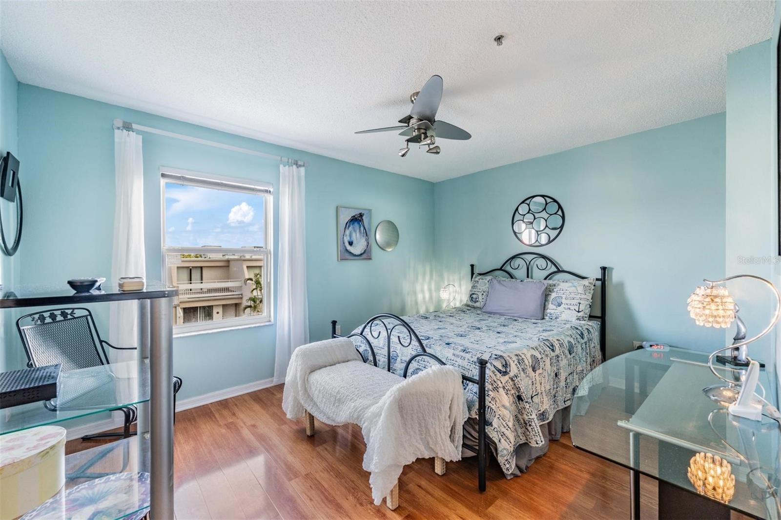 SANDY POINTE II - Residential