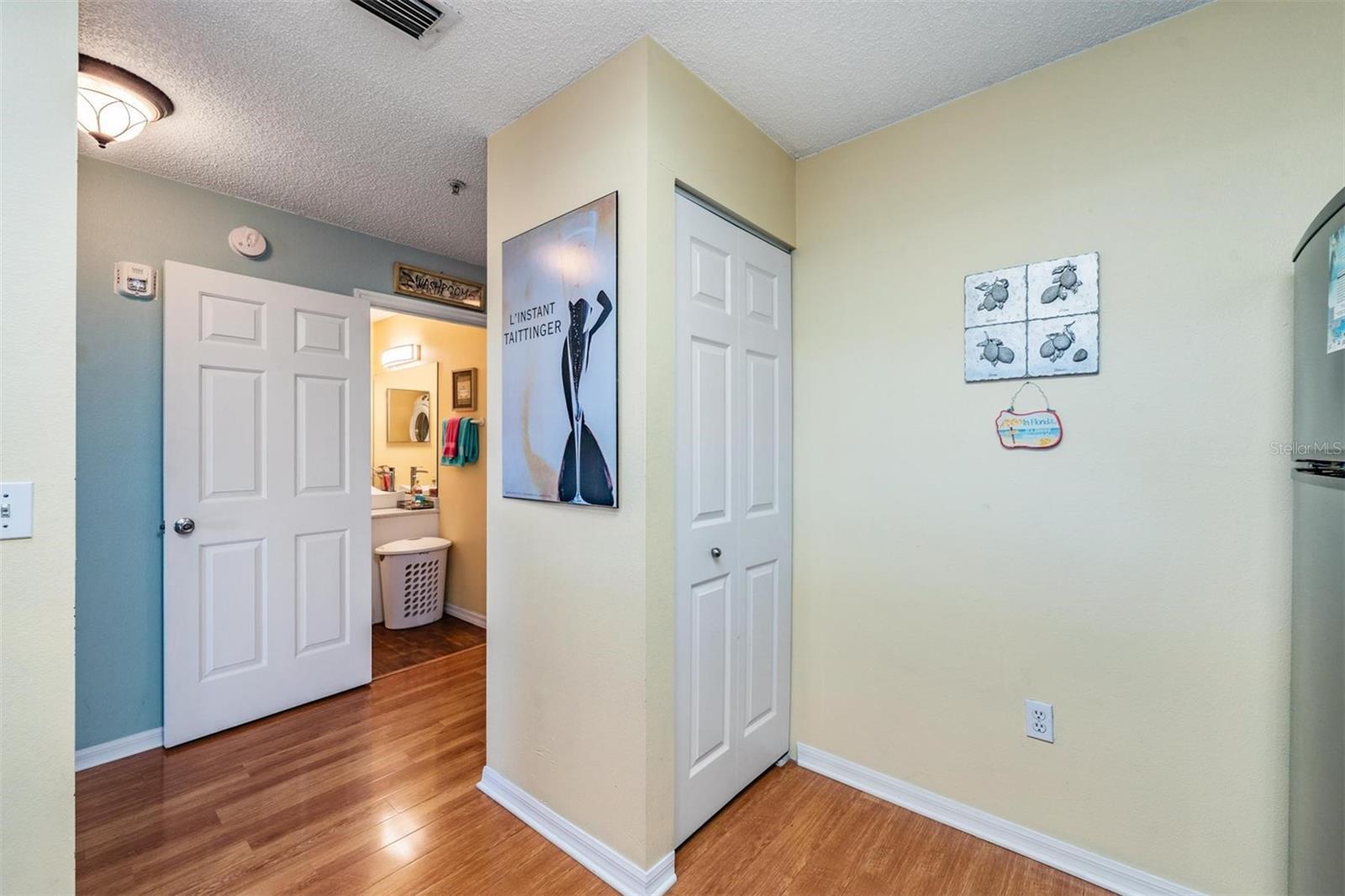 SANDY POINTE II - Residential