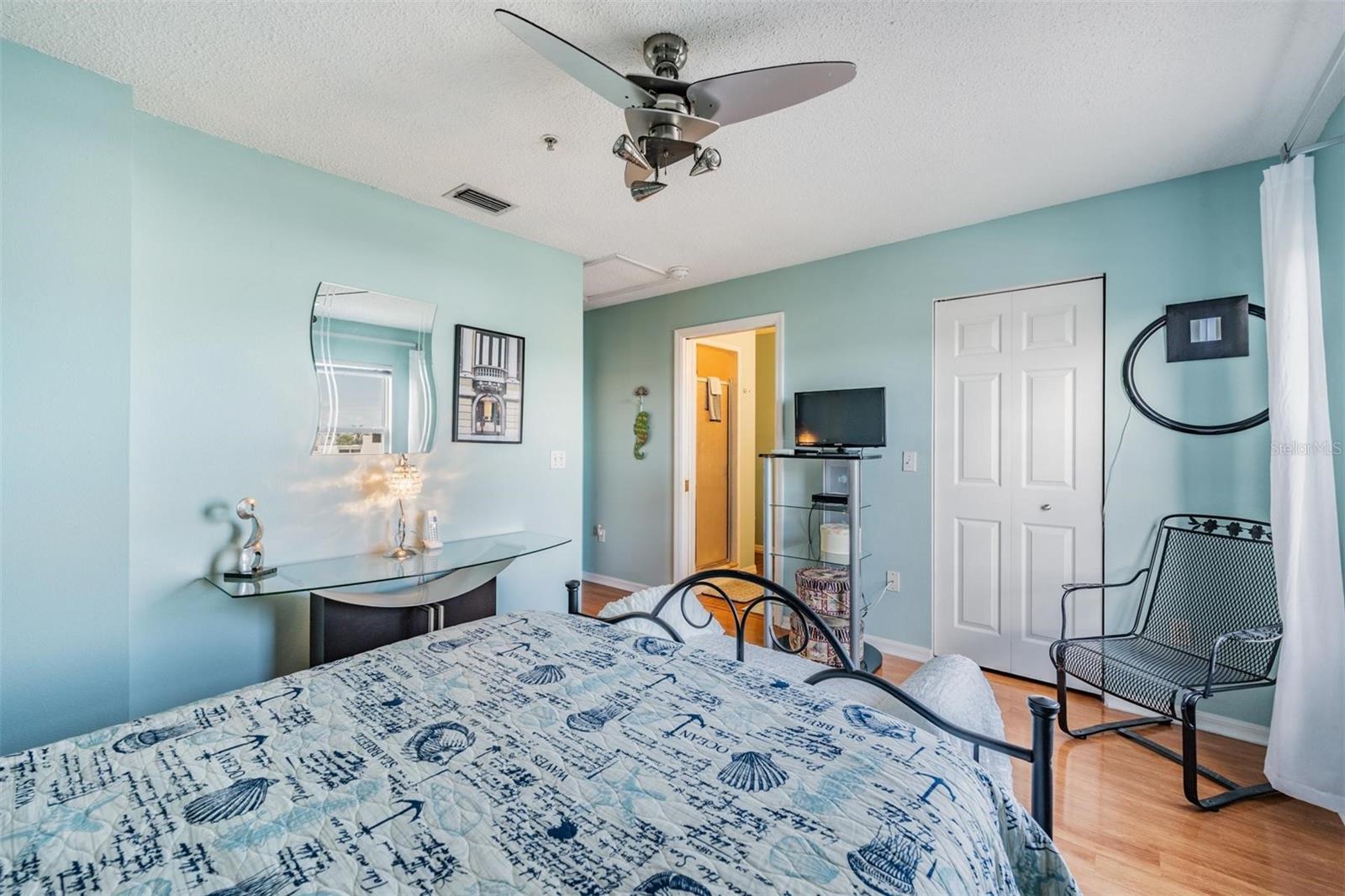 SANDY POINTE II - Residential