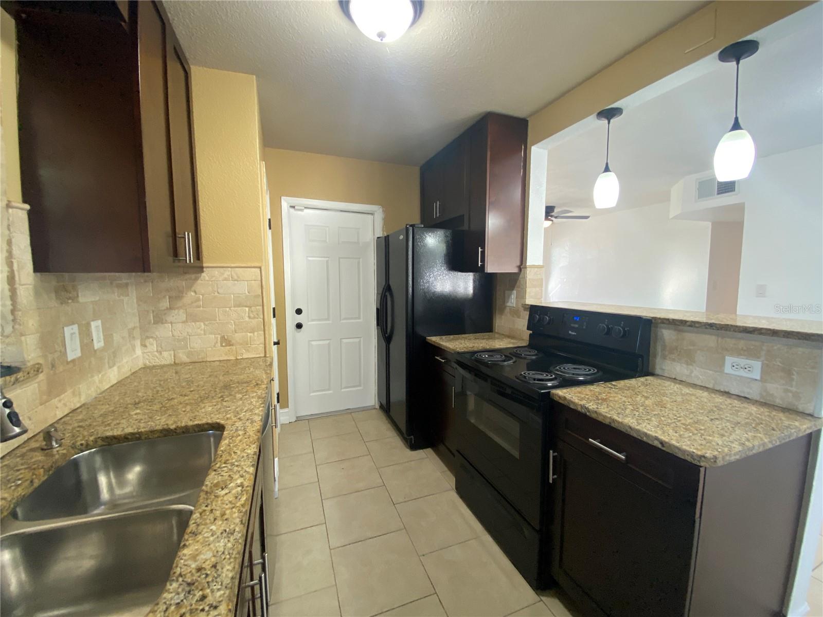 PORT CHARLOTTE SEC 033 - Residential Lease