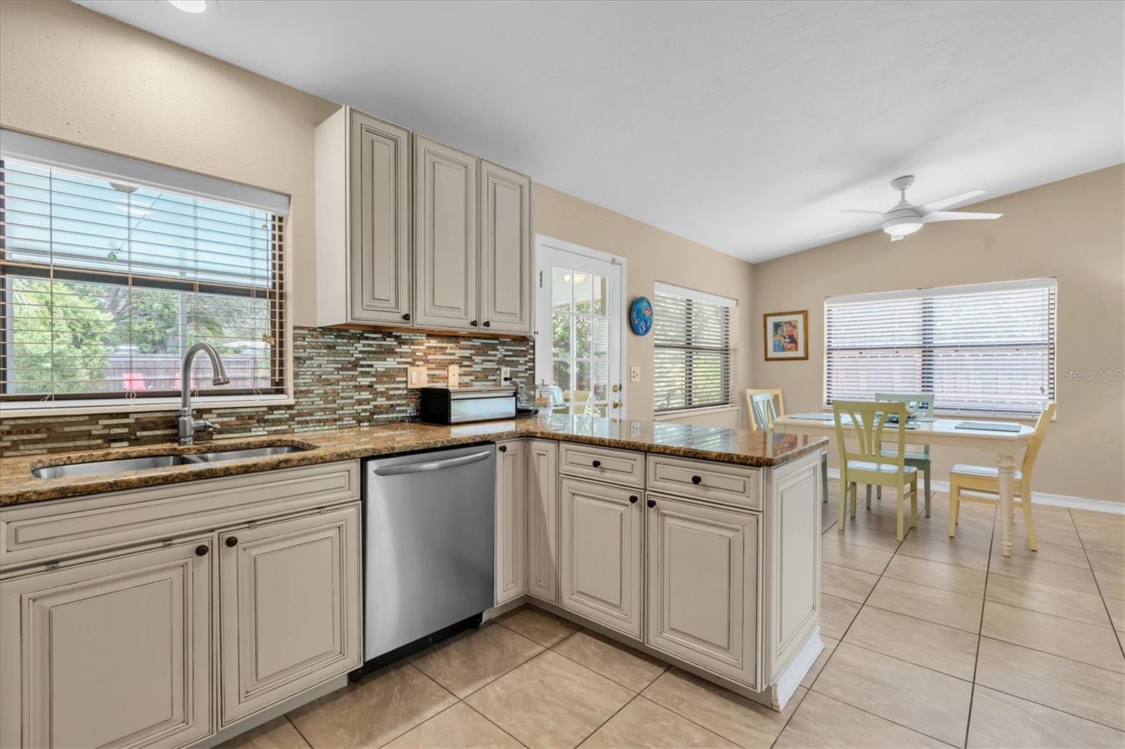 PASADENA ESTATES SEC F - Residential