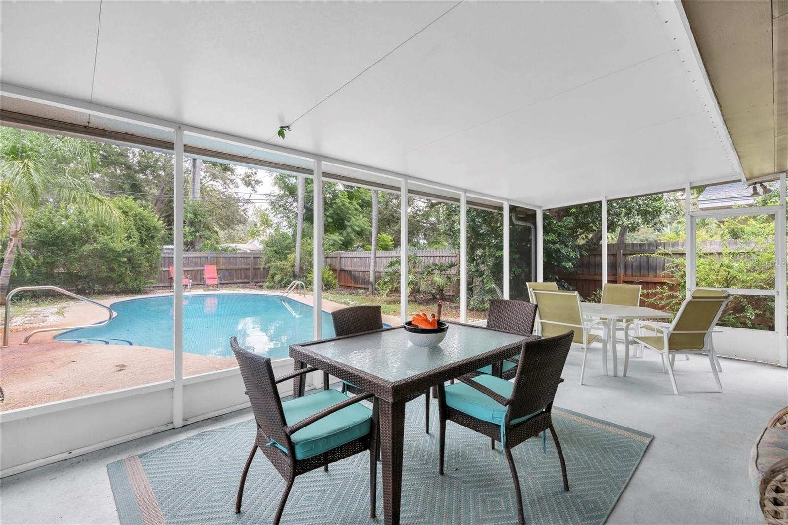 PASADENA ESTATES SEC F - Residential