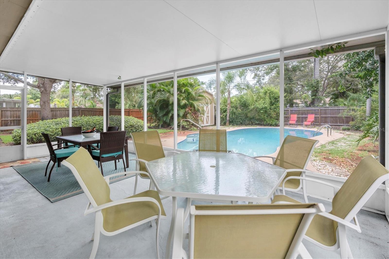 PASADENA ESTATES SEC F - Residential