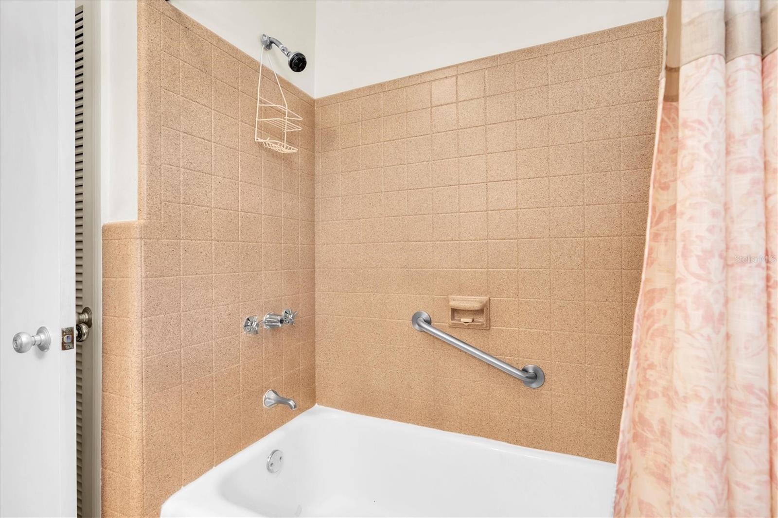 PASADENA ESTATES SEC F - Residential