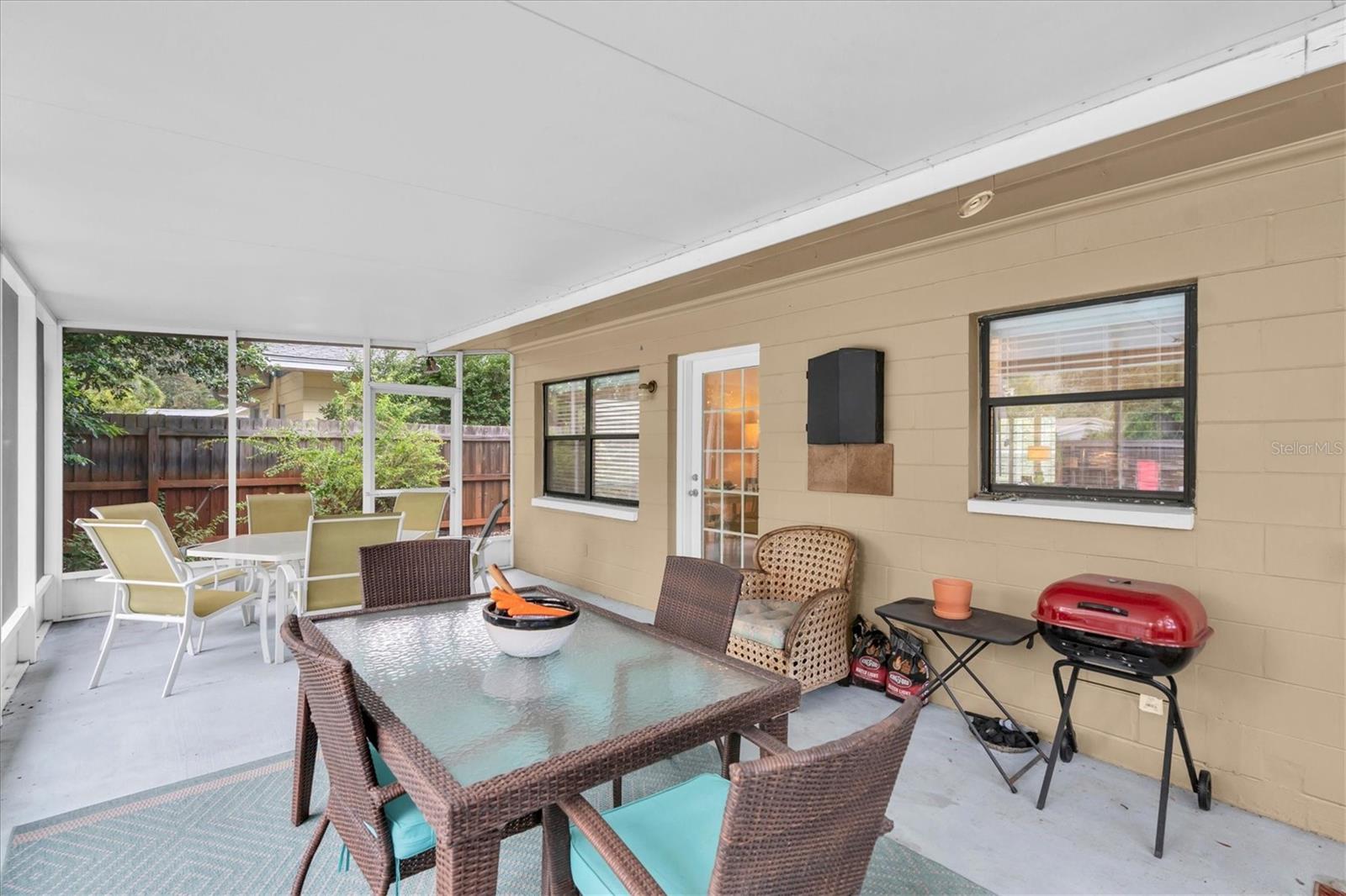 PASADENA ESTATES SEC F - Residential