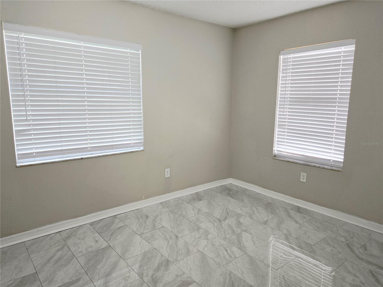 FERN CLIFF - Residential