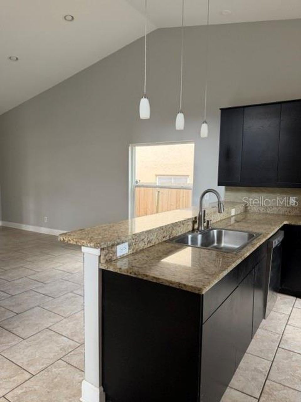 Photo of 1928 Larkwood Drive, Apopka, FL 32703 (MLS # O6387343)