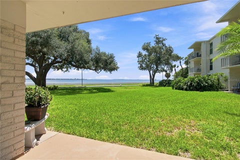 2 beds bed, 2 baths bath property at 3325 Bayshore Boulevard A12, Tampa, FL 33629