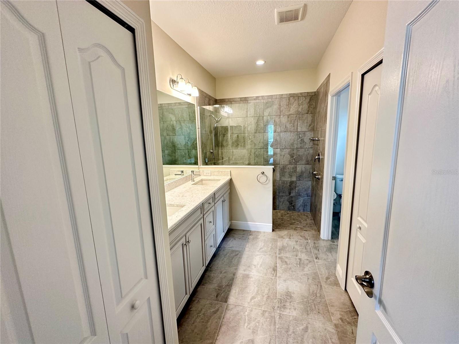 WINDWARD/LAKEWOOD RANCH PH 1 - Residential Lease