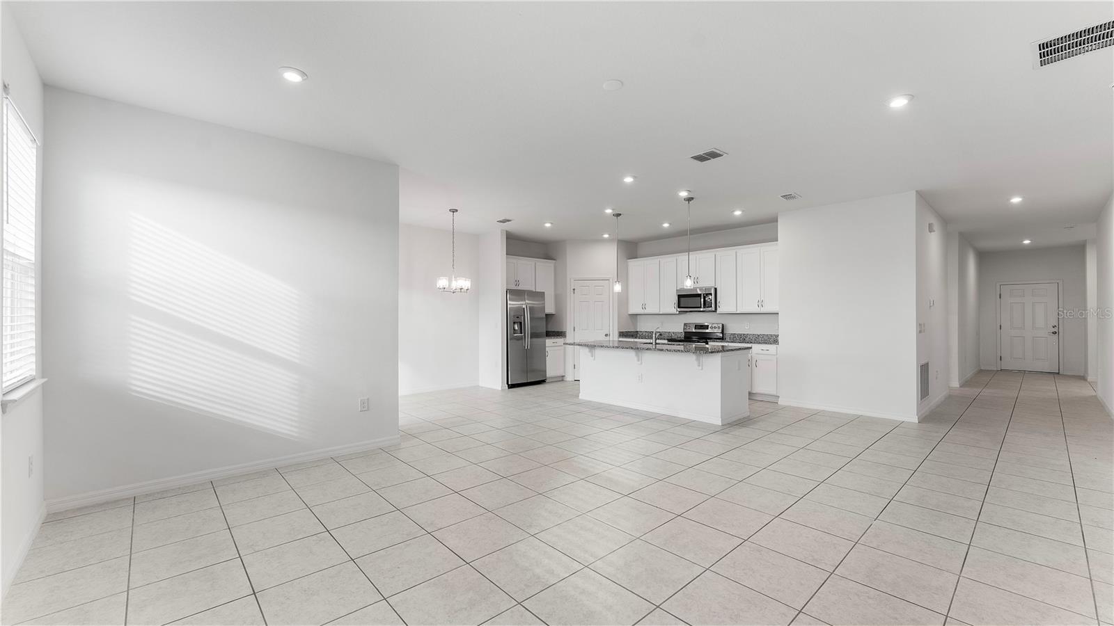 COVERED BRIDGE - Residential Lease