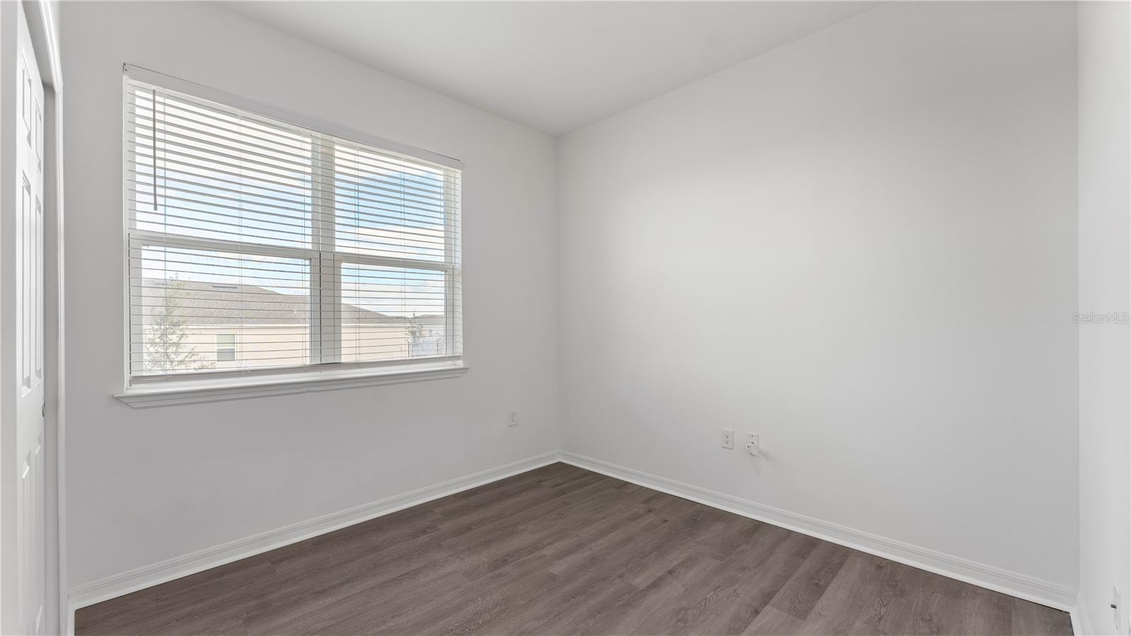 COVERED BRIDGE - Residential Lease