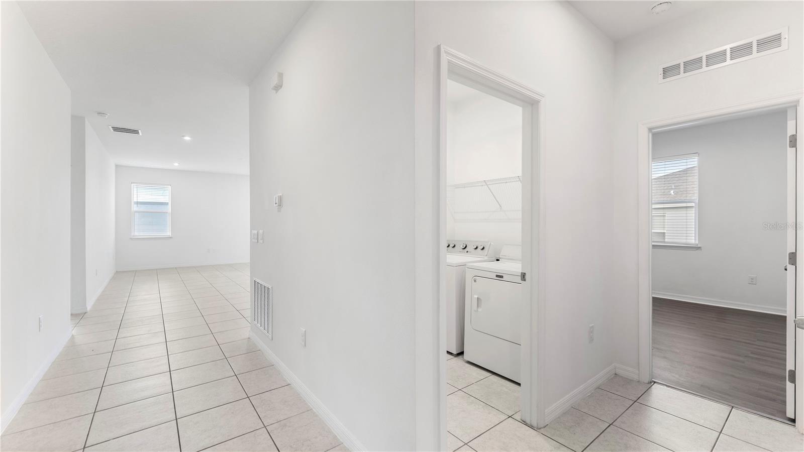 COVERED BRIDGE - Residential Lease