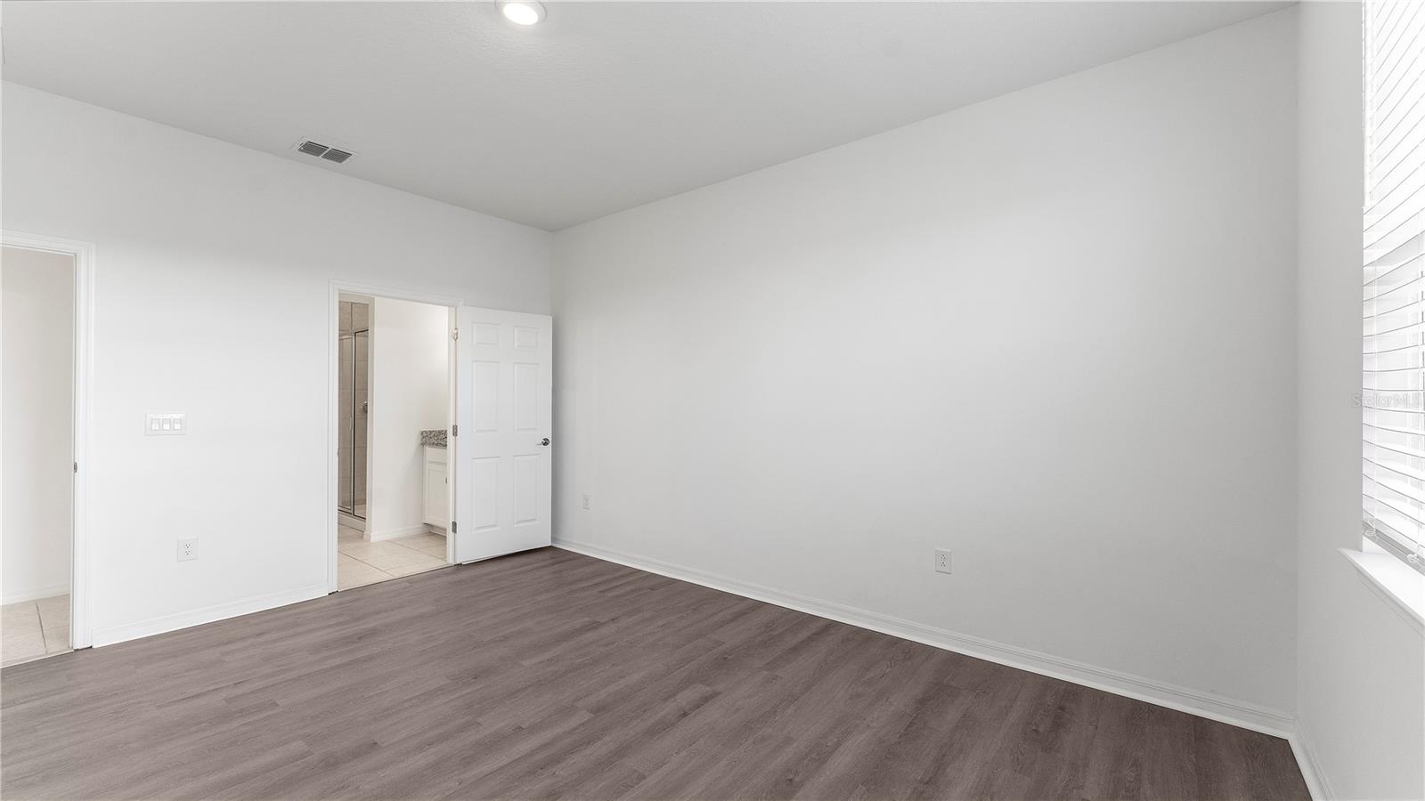 COVERED BRIDGE - Residential Lease