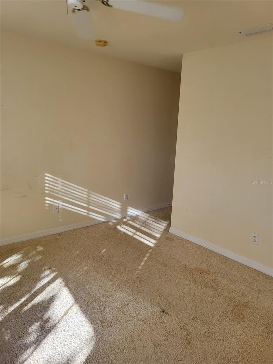 THE TWNHMS AT LIGHTHOUSE COVE IV - Residential