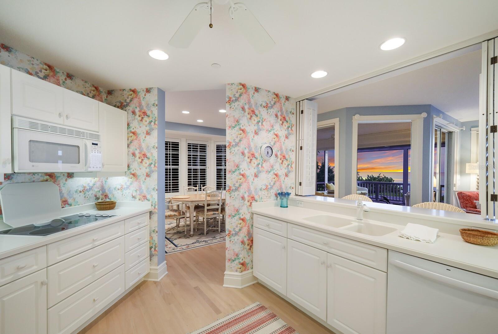 SOUTH BAY - Residential