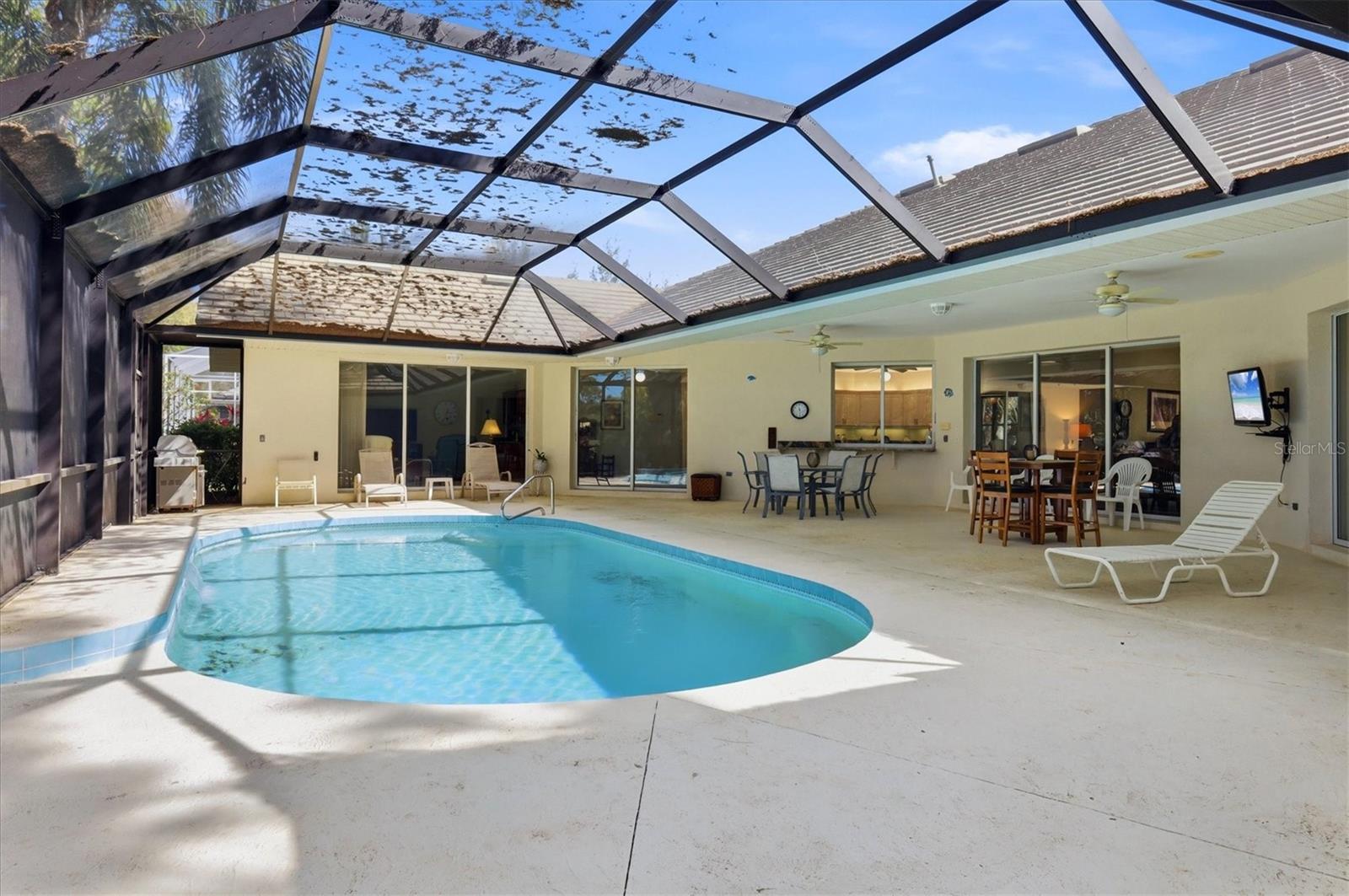 CALUSA LAKES - Residential