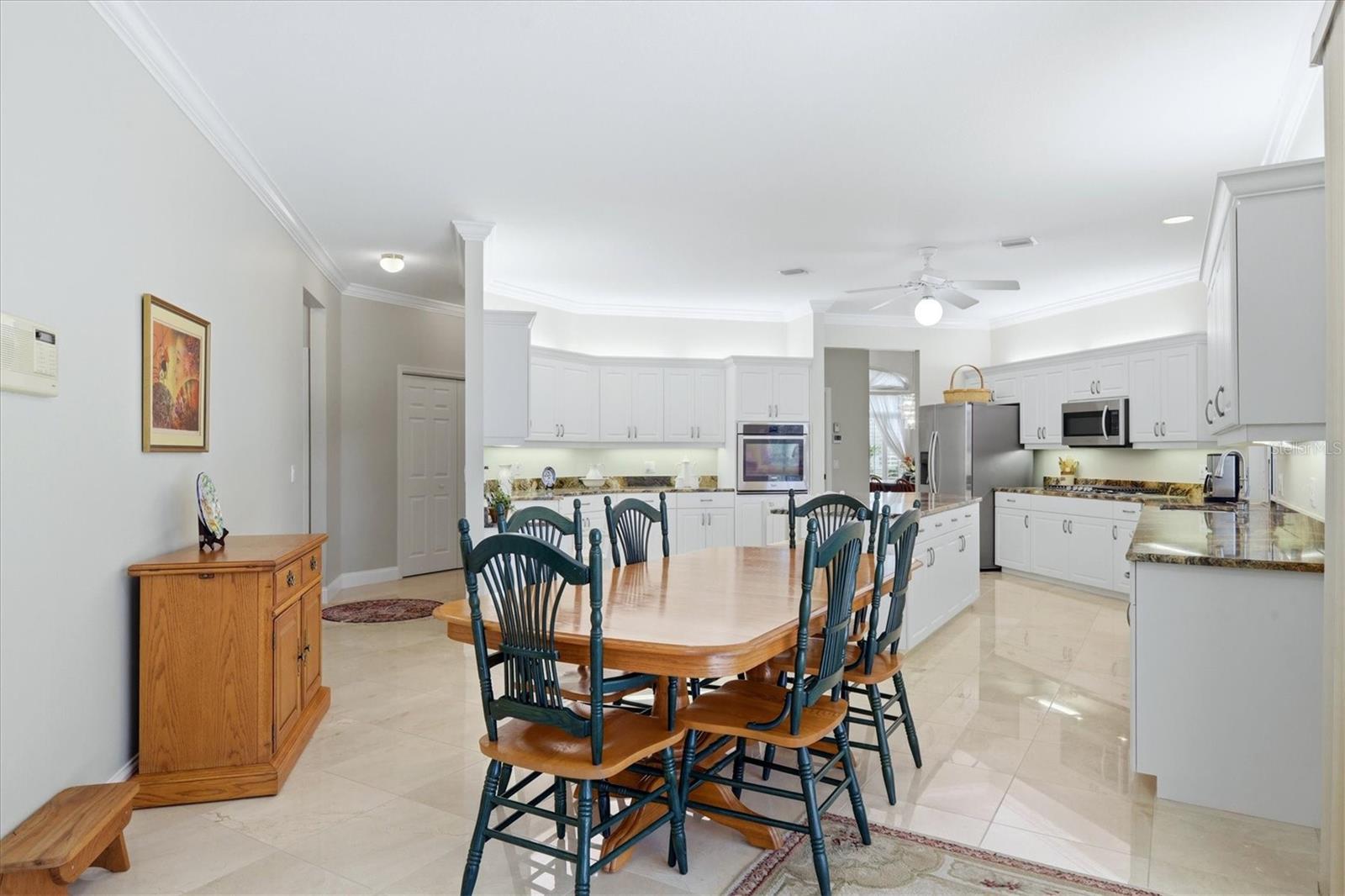 CALUSA LAKES - Residential