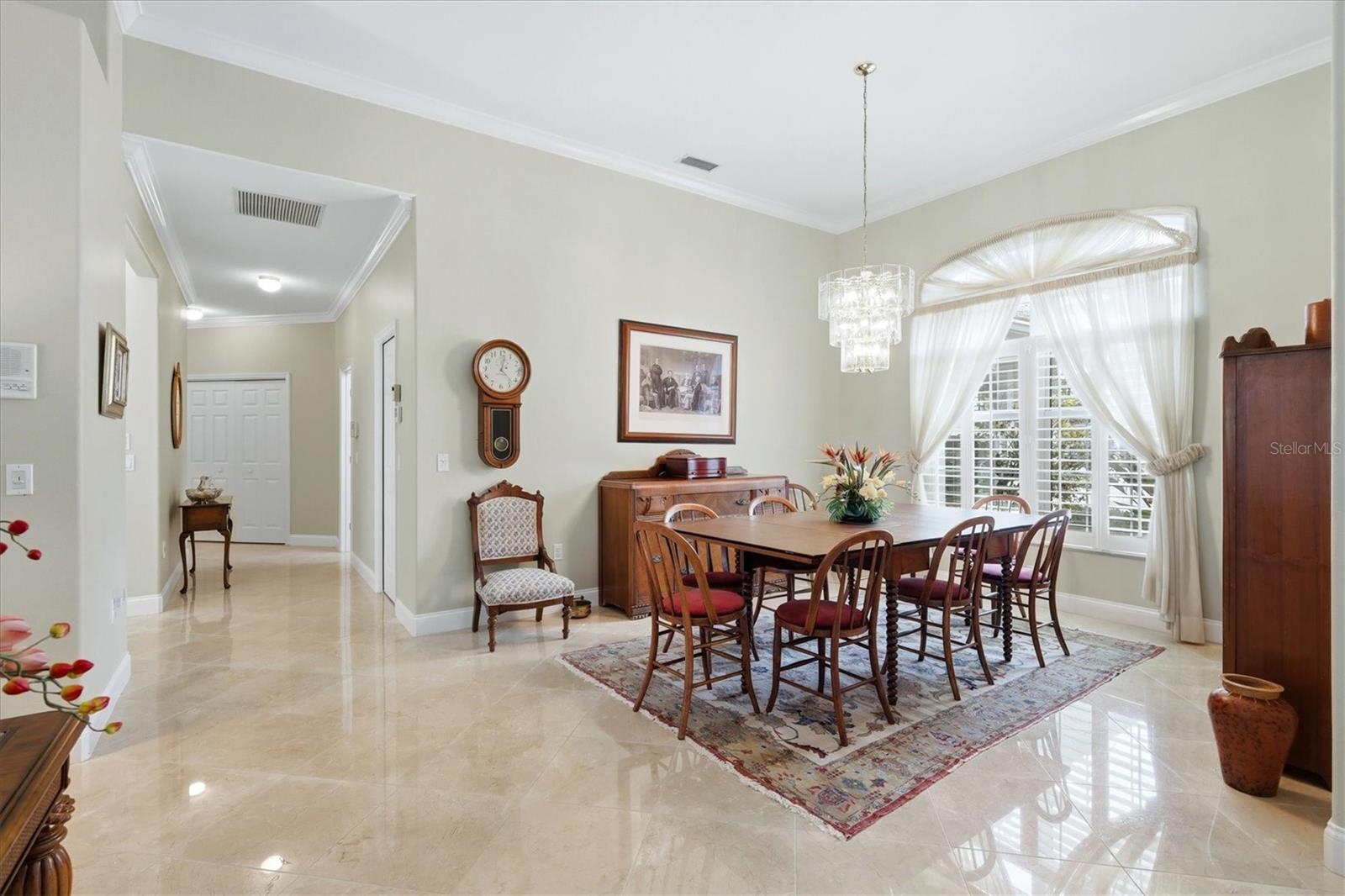 CALUSA LAKES - Residential